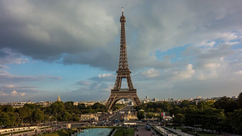 The Eiffel Tower seen from the Palais de Chaillot